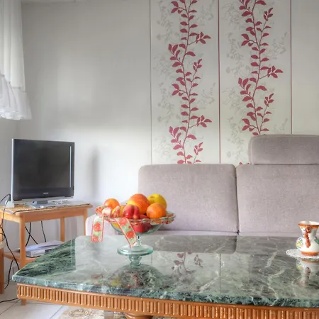 شقة Am Dohlenberg - Steintisch By Interhome