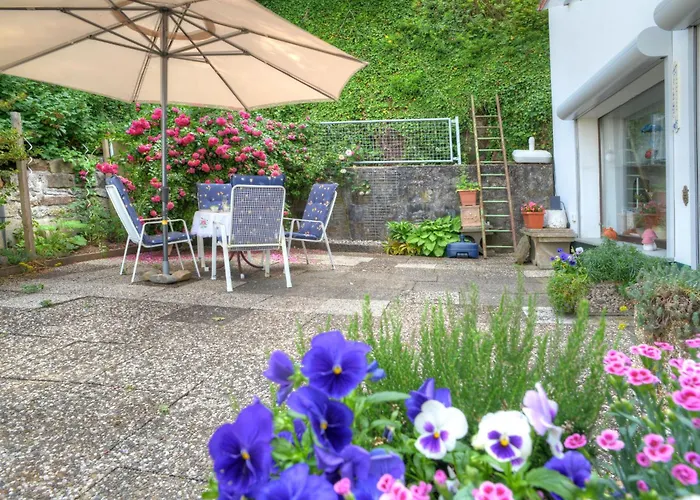 Am Dohlenberg - Steintisch By Interhome *